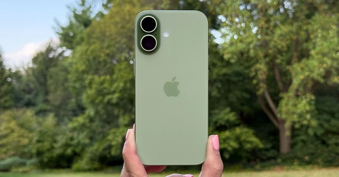 iPhone 17 'cháy hàng' ngay khi mở bán, Apple đẩy mạnh sản xuất