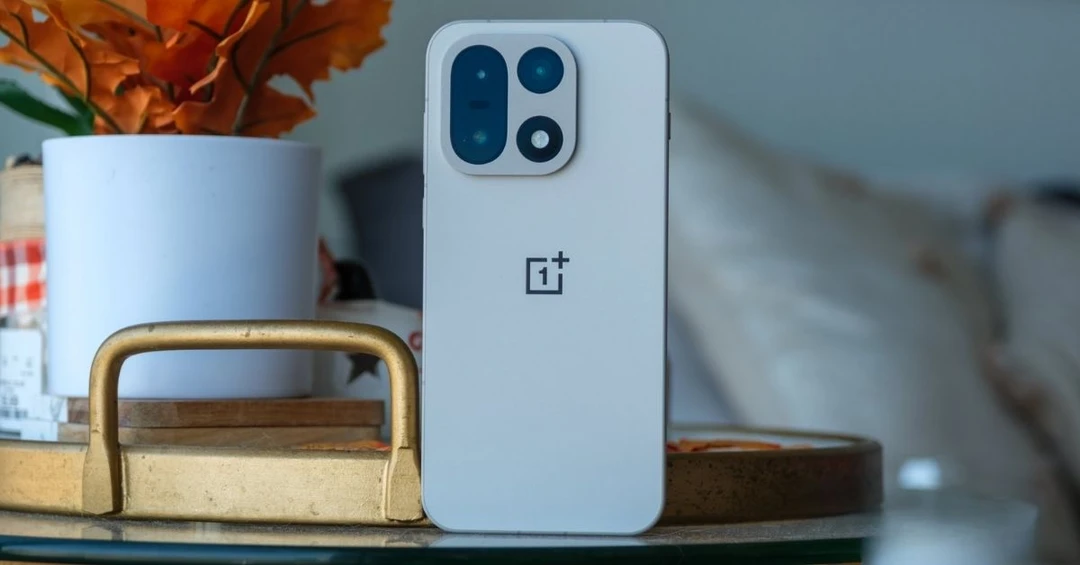 Smartphone pin 7000 mAh ngày càng phổ biến và OnePlus đang dẫn đầu cuộc đua