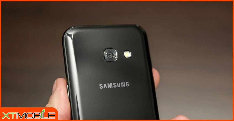 Ngỡ ngàng với chiếc smartphone “bí ẩn” của Samsung may mắn sở hữu Android 7.0 Nougat