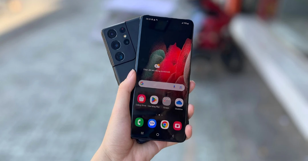 Mua máy nguyên zin tại XTmobile: Cam kết màn zin không ép cổ cáp!