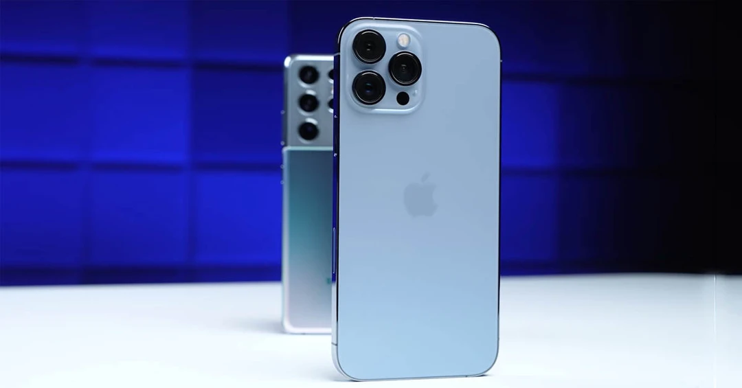 So sánh thời lượng pin iPhone 13 Pro Max và Galaxy S21 Ultra