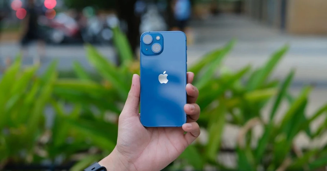 Phân khúc 8 triệu, có nên mua iPhone 13 Mini trong năm 2025?
