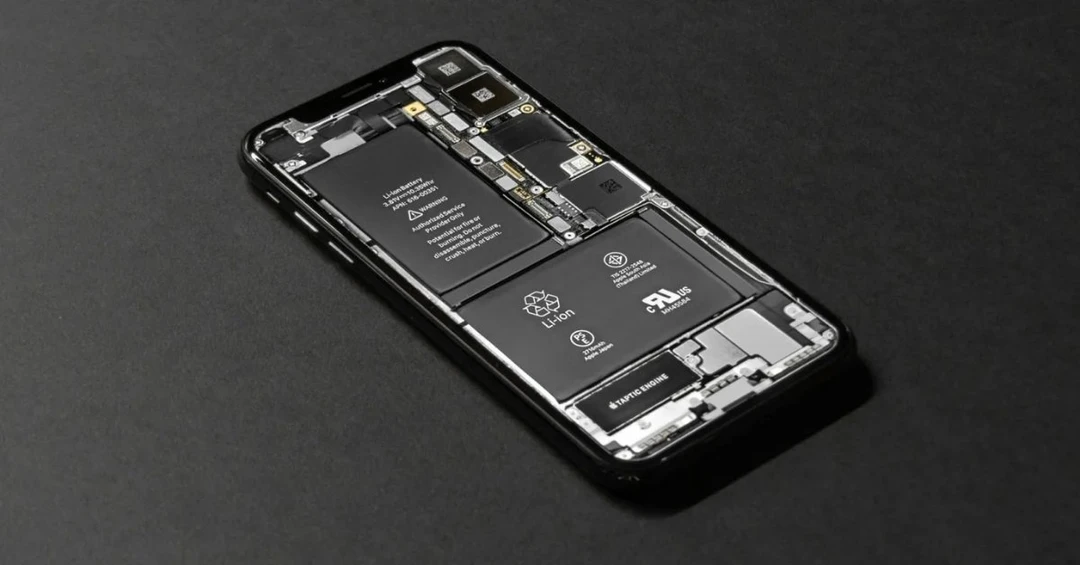Thay pin iPhone mất bao lâu? iPhone bạn đã đến lúc thay pin chưa?