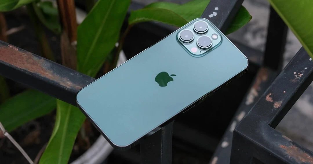 iPhone trôi bảo hành là gì? Chất lượng thế nào? Có nên mua hay không?