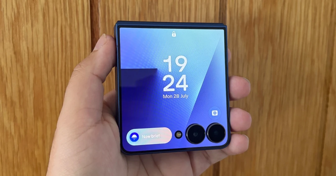 Samsung nâng cấp độ bền Galaxy Z Flip 7 lên tới 500.000 lần gập