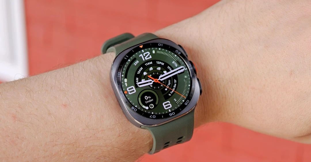 Đánh giá Samsung Galaxy Watch Ultra2: Mạnh hơn, sáng hơn và bền bỉ hơn