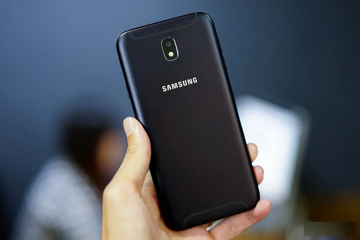 samsung-galaxy-j7-pro-8