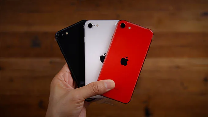 iPhone SE 2022 5G tiếp tục được trang bị một ống kính ở mặt sau