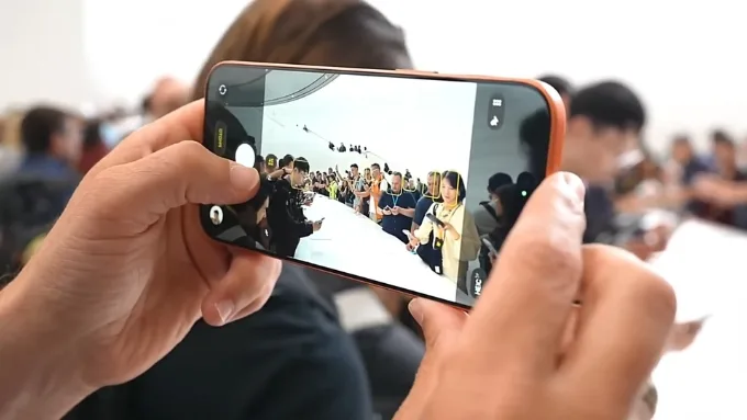 Camera là yếu tố không thể bỏ qua khi so sánh iPhone 17 Pro Max và ROG Phone 9 Pro