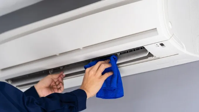 Vệ sinh máy lạnh định kỳ