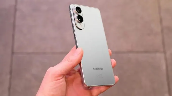 Dung lượng pin S25 Edge kém hơn so với S25 Plus