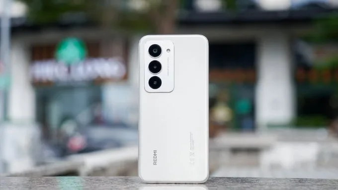 Thiết kế Redmi 15 4G