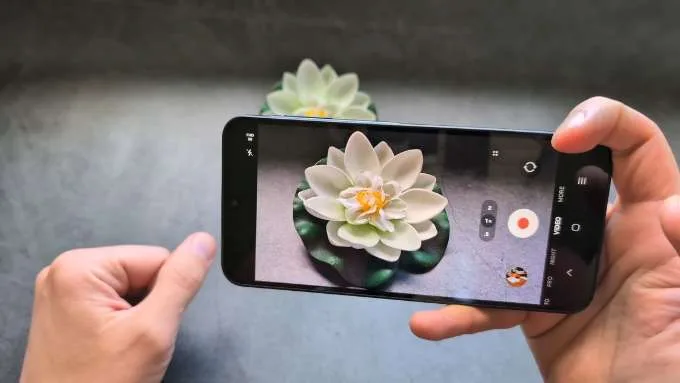 Đánh giá Samsung Galaxy A17 5G về hai