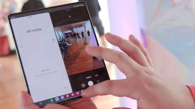 Tính năng chia đôi màn hình trên Galaxy Z Fold 5