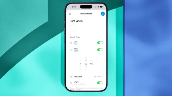 Ứng dụng Reminders cũng trở nên mạnh mẽ hơn khi hỗ trợ báo thức
