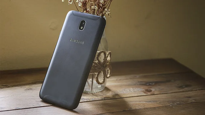 Galaxy-j7-Pro-XTMobile