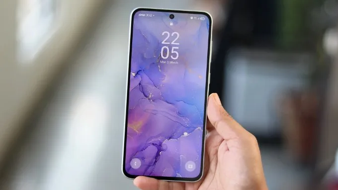 so-sanh-samsung-galaxy-a-va-m-man-hinh-xtmobile