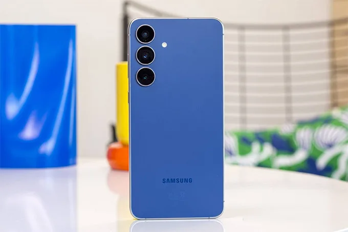 So sánh chi tiết Xiaomi 15T Pro và Samsung Galaxy S25 FE