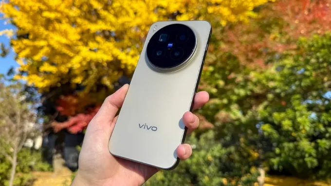 Vivo X300 Pro mang đến phong cách thiết kế mềm mại hơn