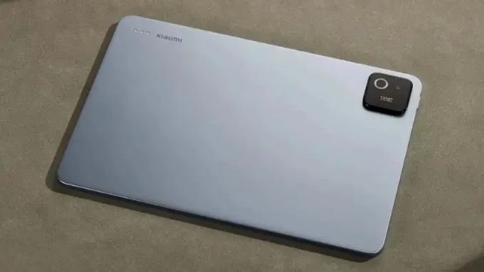 Xiaomi Pad 8 được tinh chỉnh theo hướng gọn gàng hơn so với Pad 7