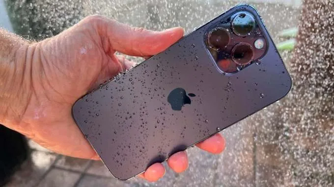 Loa iPhone 14 bị vô nước
