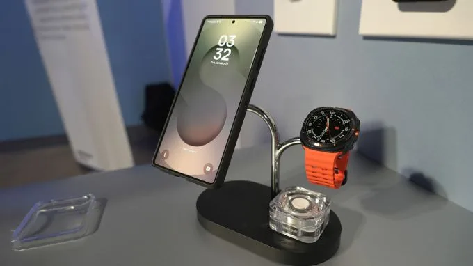 Bộ sạc không dây Samsung 3 in 1 Qi2