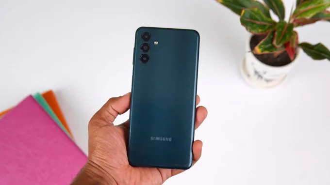 Điện thoại Samsung Galaxy A04s 