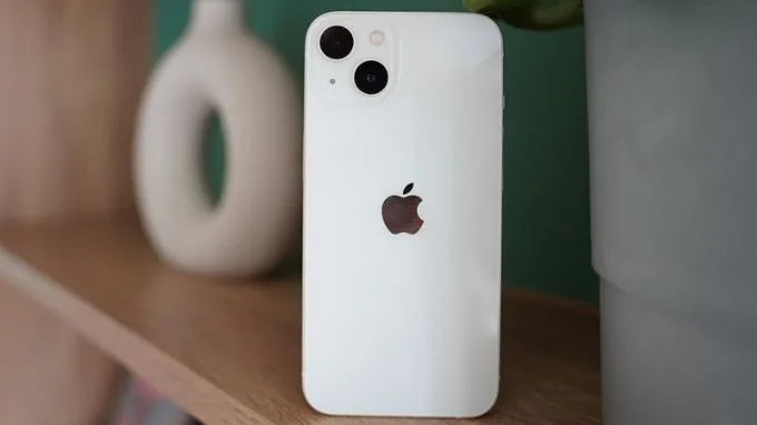 Có nên mua iPhone 13 hay không?
