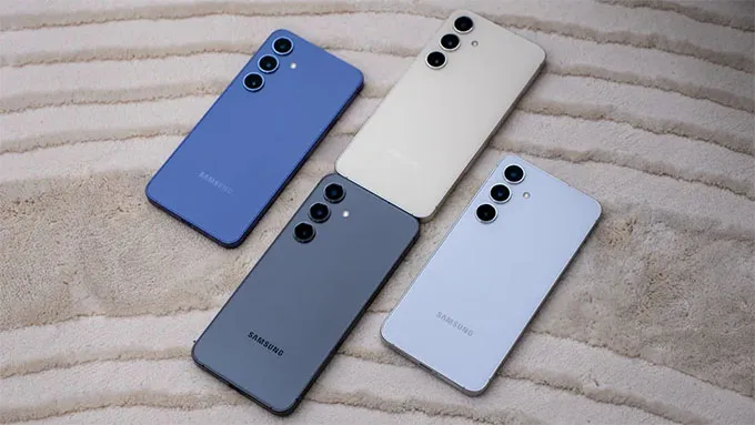 Galaxy S24 Plus chiếm ưu thế hơn vì máy nhẹ hơn và mỏng hơn