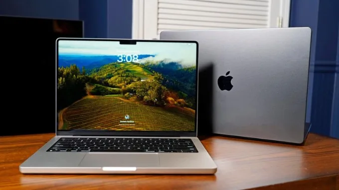 MacBook Pro 14 inch M3 2024