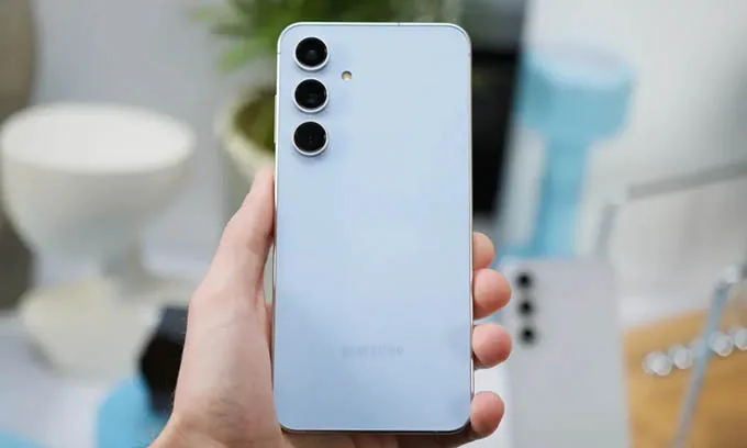 Có nên mua Samsung S24 FE trong năm 2024?