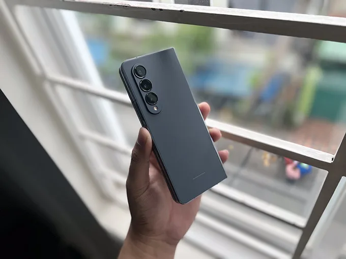 Galaxy Z Fold 4 - Điện thoại màn hình gập cao cấp nhất hiện nay