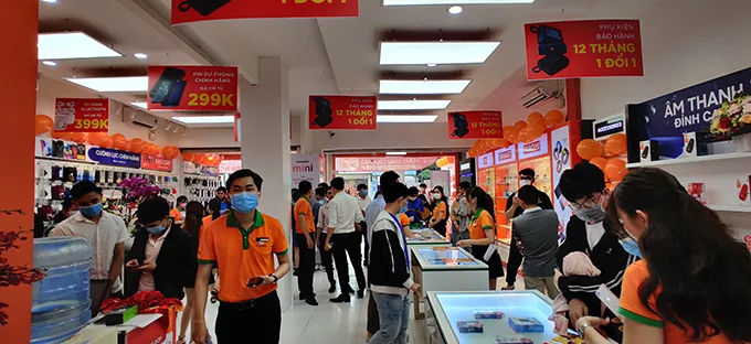 hinh-anh-khai-truong-xtmobile-tphcm