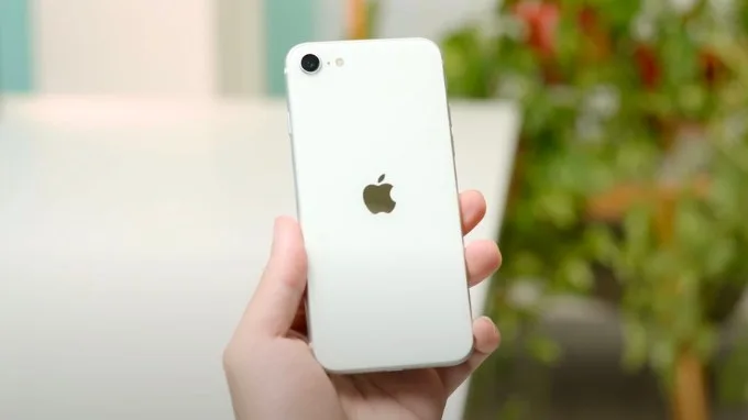 iPhone SE 2020 128GB cũ - Giá chỉ 3.599.000đ