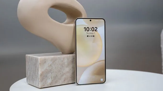 Đánh giá màn hình Samsung S25 Plus hiển thị siêu sắc nét