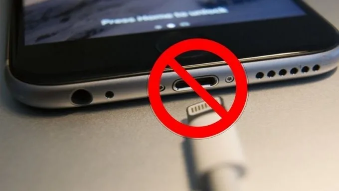 Khi iPhone báo phát hiện chất lỏng, KHÔNG nên làm gì?