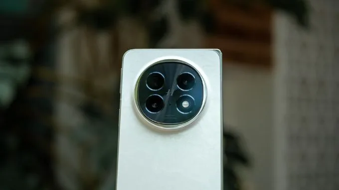 Hệ thống camera Oppo Find N5
