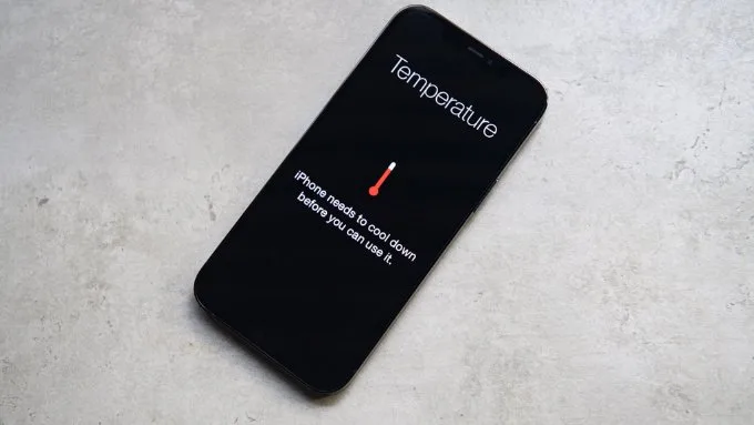 iPhone bị giảm sáng do nhiệt độ cao