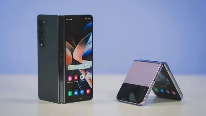 Lưu ý kích thước khi mua điện thoại gập