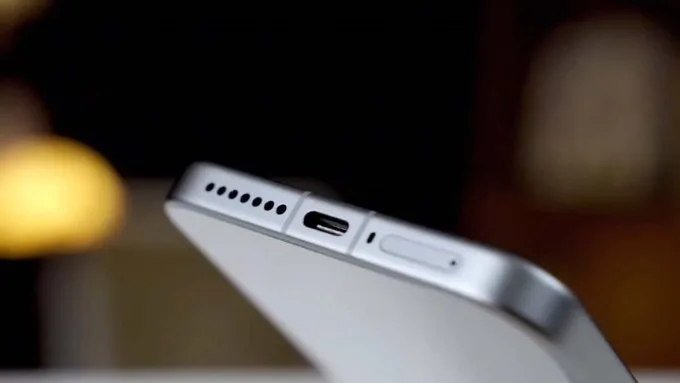 So sánh Xiaomi 17 Ultra và OPPO Find X9 Pro về pin sạc