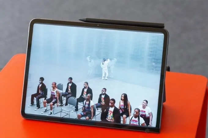 So sánh OnePlus Pad 3 và OnePlus Pad 2 về pin