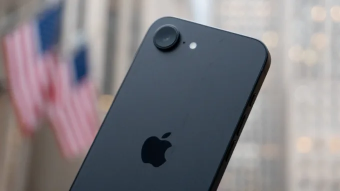 Cả iPhone 17e và iPhone 16e đều được trang bị cảm biến chính 48MP Fusion