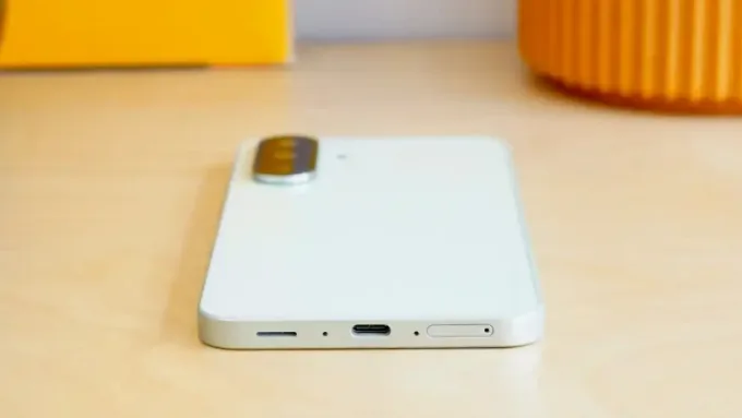 So sánh POCO M8 Pro vs Galaxy A36 về pin