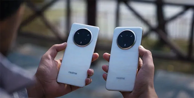 Realme 14 Pro và Realme 14 Pro+ đều có mặt sau đổi màu ấn tượng