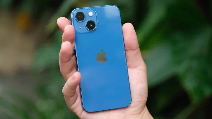 iPhone 13 màu xanh dương