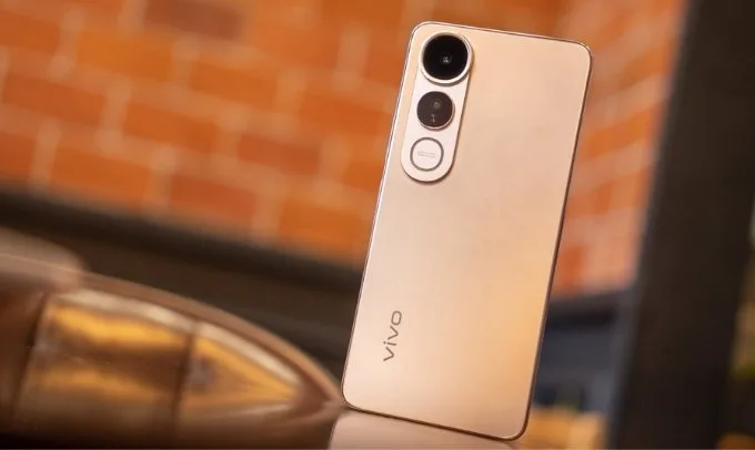 co-nen-mua-vivo-v50-lite-5g-xtmobile_1