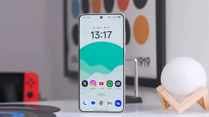Màn hình của OPPO Find X8 Ultra được xây dựng xoay quanh yếu tố chi tiết