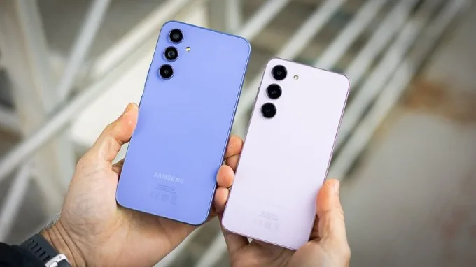 So sánh Samsung S23 và Samsung A54 về thiết kế
