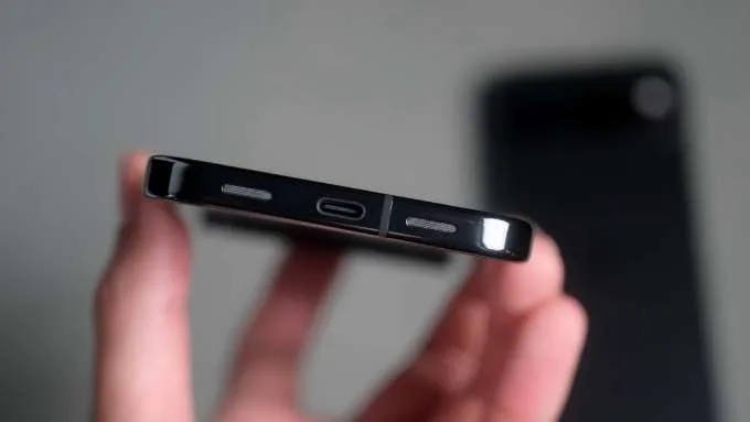 Pin là yếu tố quan trọng khi so sánh iPhone 17 Pro Max và Pixel 10 Pro XL