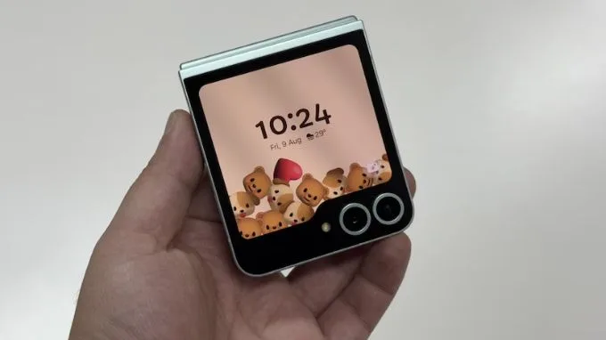 Samsung Galaxy Z Flip 6